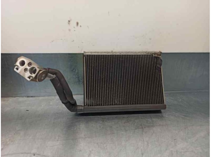 Recambio de evaporador aire acondicionado para bmw serie 3 touring (e91) 2.0 turbodiesel cat referencia OEM IAM 64119179803 