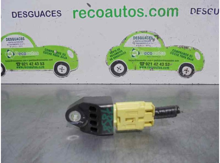 Recambio de sensor airbag para toyota rav 4 (a3) 2.0 16v cat referencia OEM IAM 8983142010  