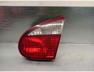 Recambio de piloto trasero derecho para daewoo lanos 1.5 cat referencia OEM IAM INTERNO PORTON 4 PUERTAS