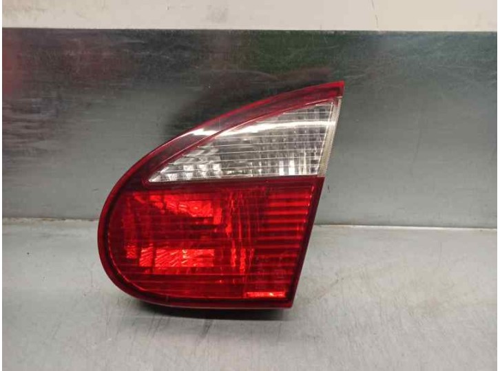 Recambio de piloto trasero derecho para daewoo lanos 1.5 cat referencia OEM IAM INTERNO PORTON 4 PUERTAS