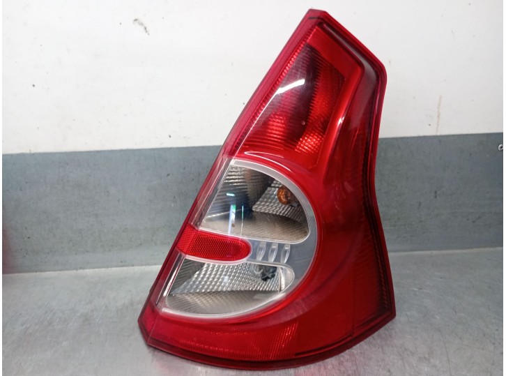 Replacement rear right tail light for Dacia Sandero 1.5 dCi OEM IAM reference 8200734824 8200734824 