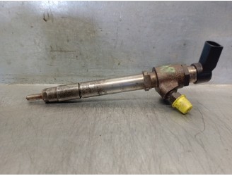 Recambio de inyector para peugeot 607 (s2) 2.7 hdi fap cat (uhz / dt17ted4) referencia OEM IAM 5U3Q9K546AA 5U3Q9K546AA SIEMENS