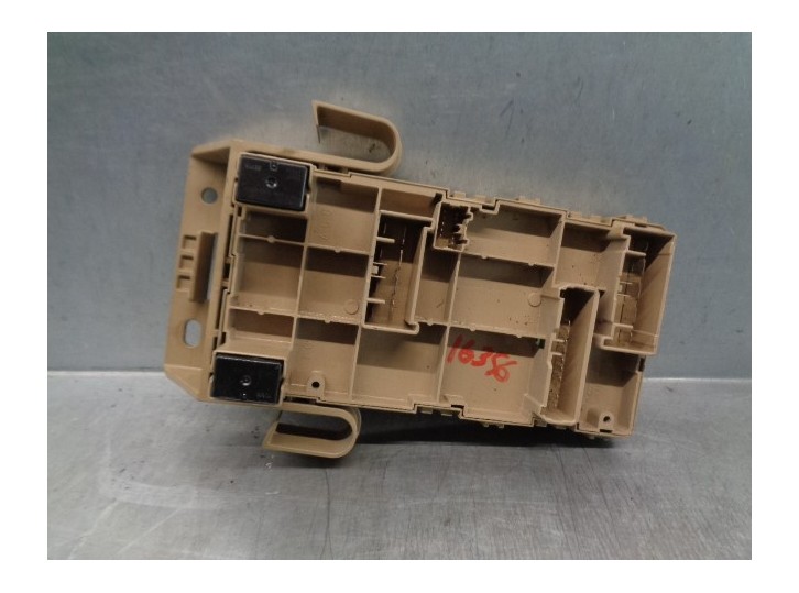 Replacement relay / fuse box for Subaru Legacy V Station Wagon (BR) 2.0 D AWD OEM IAM reference 82201AJ000 
