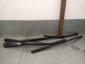 Recambio de brazo limpia delantero derecho para bmw 5 touring (f11) 520 d referencia OEM IAM 6161718245904  6161720315604