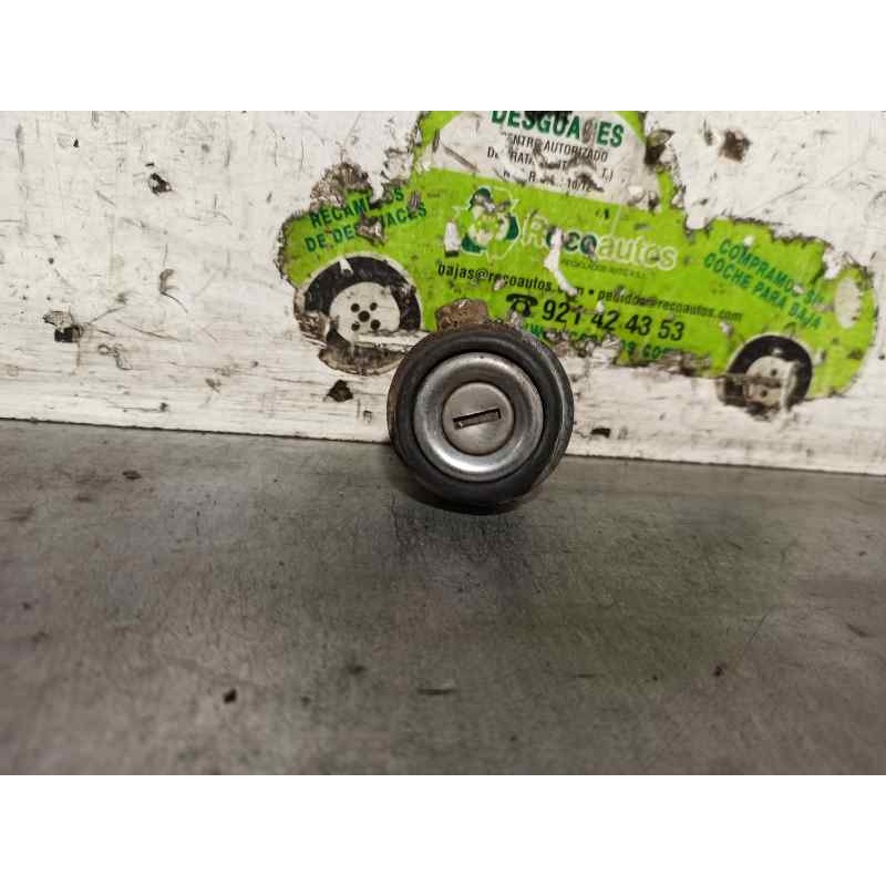 Recambio de cerradura maletero / porton para volkswagen t-3 caravelle 1.6 c.c td referencia OEM IAM 251829231  4 PUERTAS