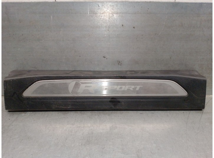 Recambio de molduras delanteras para jaguar xe (x760) 2.0 d referencia OEM IAM GX7M13201CB 