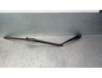 Recambio de brazo limpia trasero para renault express furgoneta/monovolumen (f40_, g40_) 1.4 (f40d) referencia OEM IAM 771113002