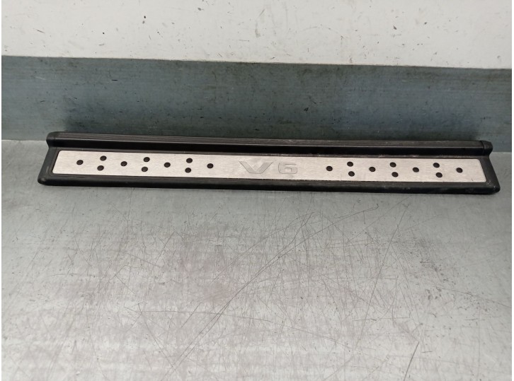 Recambio de moldura para mercedes-benz slk (r170) 320 (170.465) referencia OEM IAM A1706800535  