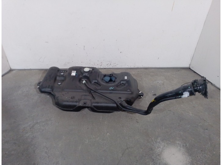 Recambio de deposito combustible para dacia sandero iii 1.0 tce 90 referencia OEM IAM 172032138R 172032138R 