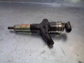 Recambio de inyector para subaru legacy v station wagon (br) 2.0 d awd referencia OEM IAM 16613AA030 DENSO