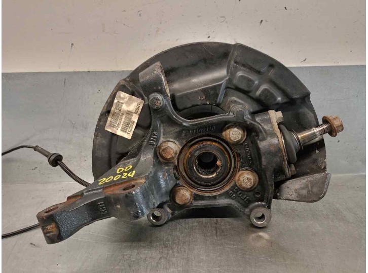 Recambio de mangueta delantera derecha para volvo xc90 2.4 diesel cat referencia OEM IAM 08630771 