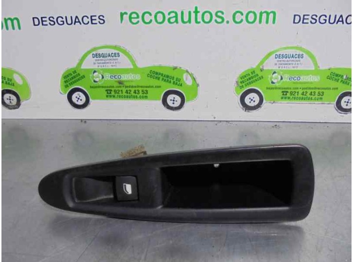 Replacement rear left window switch for Citroën C4 Saloon Exclusive OEM IAM reference 9650912777 