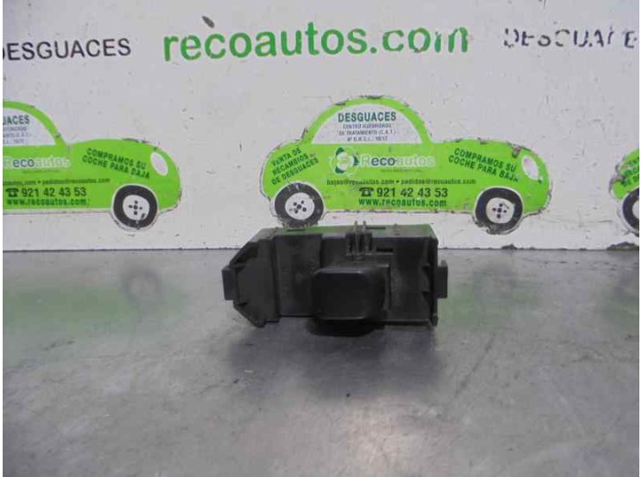 Recambio de mando elevalunas delantero derecho para lexus is200 (gxe10) 2.0 cat referencia OEM IAM 7423253010 