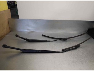 Recambio de brazo limpia delantero derecho para fiat tipo ii (357) fam easy referencia OEM IAM 51984453 51984386 