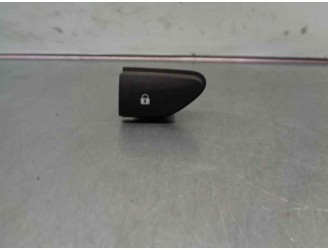 Recambio de mando para dacia duster 1.2 16v tce cat referencia OEM IAM 262108098R 