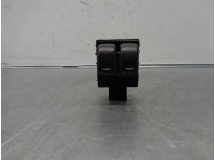 Recambio de maneta elevalunas delantera izquierda_no_usar para daewoo lanos 1.5 cat referencia OEM IAM 96230793  