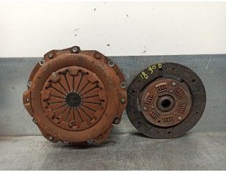 Replacement clutch kit for Renault Clio I Phase I+II (B/C57) 1.4 OEM IAM reference 7711130002 