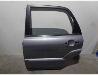 Recambio de puerta trasera izquierda para kia sportage 2.0 crdi referencia OEM IAM 770031F050 GRIS OSCURO 5 PUERTAS