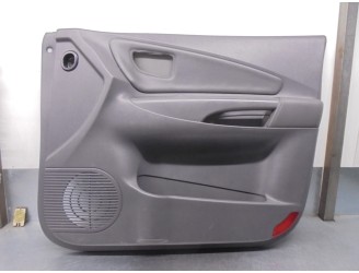Replacement front right door trim panel for Hyundai Tucson (JM) 2.0 CRDi 4WD OEM IAM reference 823022E021 