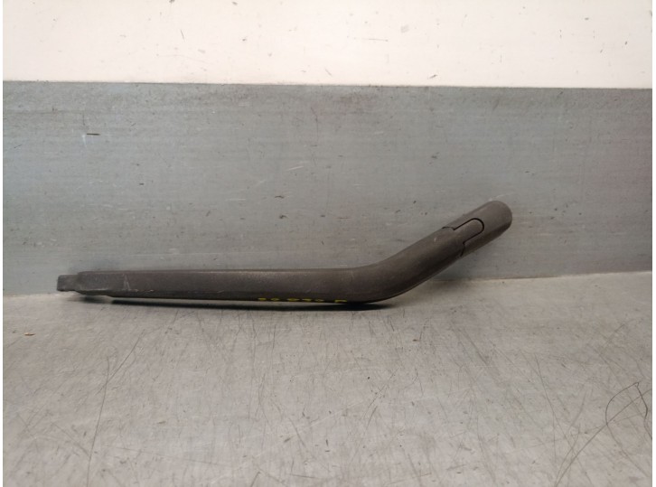 Recambio de brazo limpia trasero para hyundai i20 i (pb, pbt) 1.2 referencia OEM IAM 988151J001 988151J001 