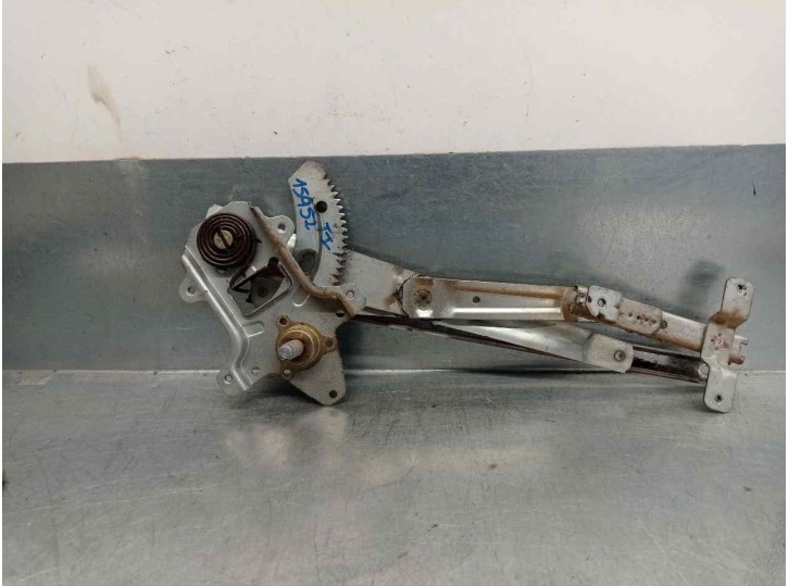 Recambio de elevalunas trasero izquierdo para ssangyong musso 2.9 d referencia OEM IAM 7330105000 7330105000 