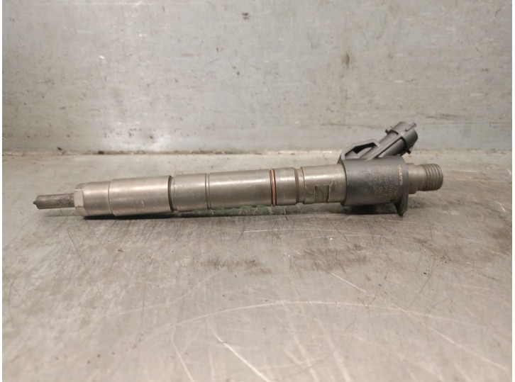 Recambio de inyector para volvo v60 i (155) d3 / d4 referencia OEM IAM 31303238 36002662 