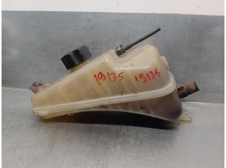 Replacement expansion tank for Citroën Xsara Saloon 1.6 16V CAT (NFU / TU5JP4) OEM IAM reference 132314 132314 