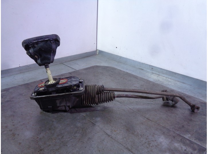 Recambio de palanca cambio para audi a4 berlina (b5) 1.8 20v referencia OEM IAM 4B0711025J 8D0711025AC WOCO