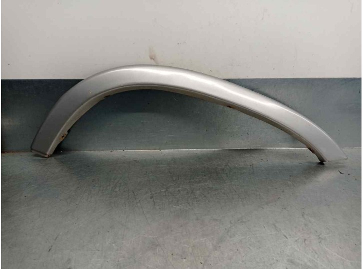 Recambio de aletin trasero izquierdo para ssangyong musso 2.9 d referencia OEM IAM X7953205000 