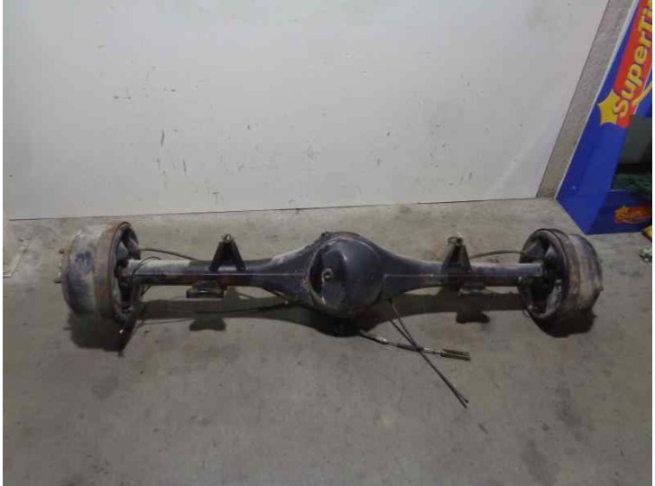 Recambio de puente trasero para nissan cabstar e referencia OEM IAM TAMBOR 5 AGUJEROS BURRA 18 - 4.37