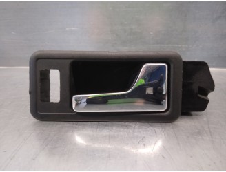 Recambio de maneta interior trasera derecha para audi 100 berlina (443) 2.2 referencia OEM IAM 893837020  4 PUERTAS