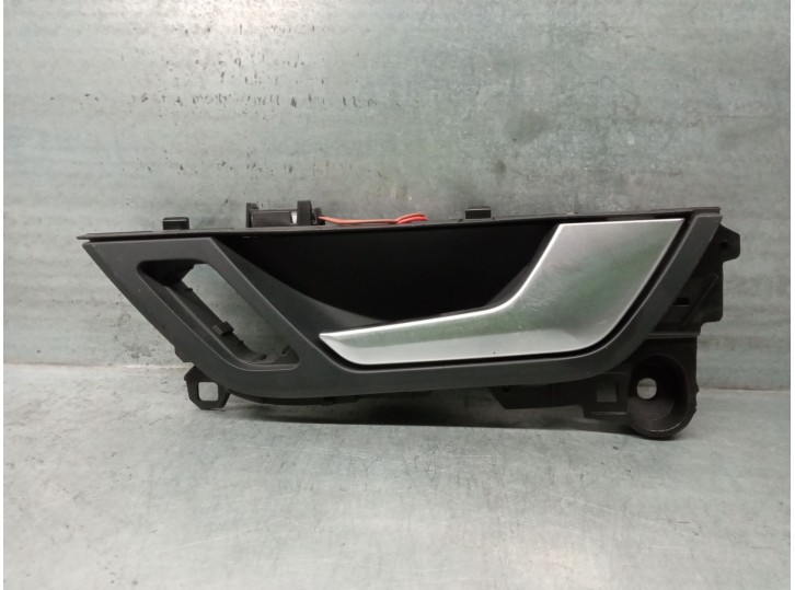 Replacement front left interior door handle for Audi A6 C8 (4A2) 35 TDI mild hybrid OEM IAM reference 4K0837019 4K0837019 