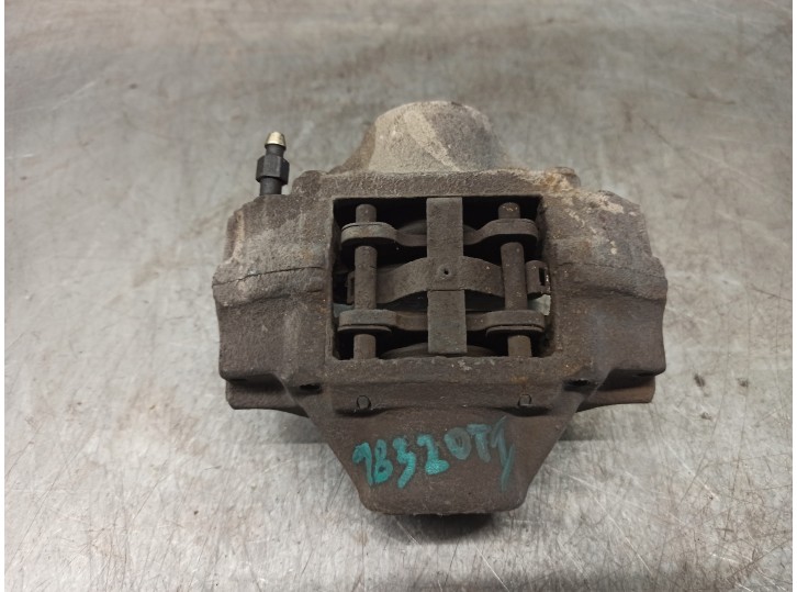 Replacement rear left brake caliper for Opel Omega B 2.5 turbodiesel (X 25 TD / U 25 TD / L93) OEM IAM reference 9050920