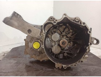 Recambio de caja cambios para volvo v70 familiar 2.5 turbodiesel referencia OEM IAM P94820 T112912 3.77