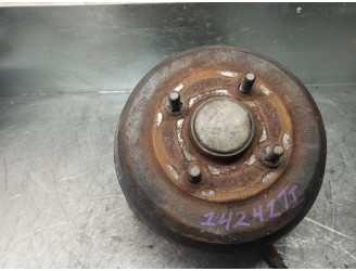 Replacement rear left stub axle for Ford Mondeo saloon (GD) 1.8 16V cat OEM IAM reference 93BB5A971AB 