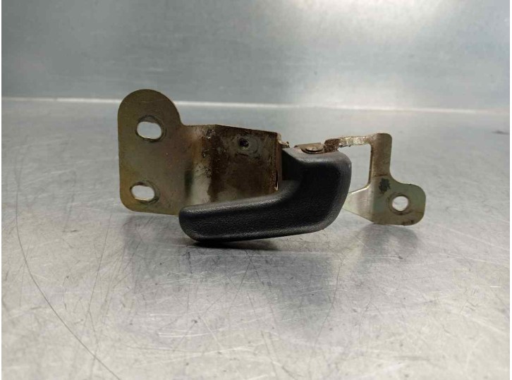 Recambio de maneta interior trasera derecha para ssangyong musso 2.9 d referencia OEM IAM 7242005003AAP  5 PUERTAS