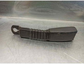 Recambio de enganche cinturon para daewoo lanos 1.5 cat referencia OEM IAM CPF4194 DEL DER 4 PUERTAS