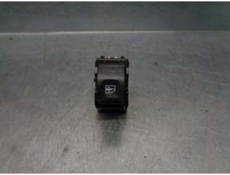 Recambio de mando elevalunas delantero derecho para renault clio iv 0.9 referencia OEM IAM 254218614R  