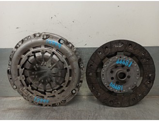 Recambio de kit embrague para dacia duster ii 1.3 tce cat referencia OEM IAM 302059555R 