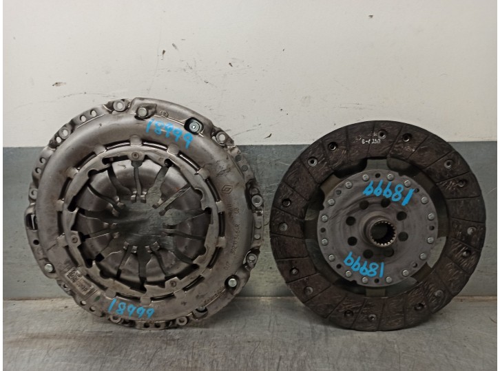 Recambio de kit embrague para dacia duster ii 1.3 tce cat referencia OEM IAM 302059555R  