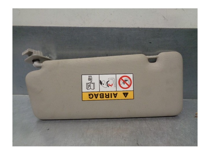 Recambio de parasol derecho para renault clio iv 0.9 referencia OEM IAM 964003555R  