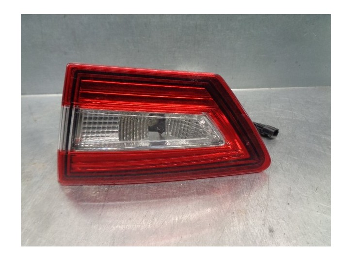 Recambio de piloto trasero derecho para renault clio iv 0.9 referencia OEM IAM 265505796R DE PORTON 5 PUERTAS