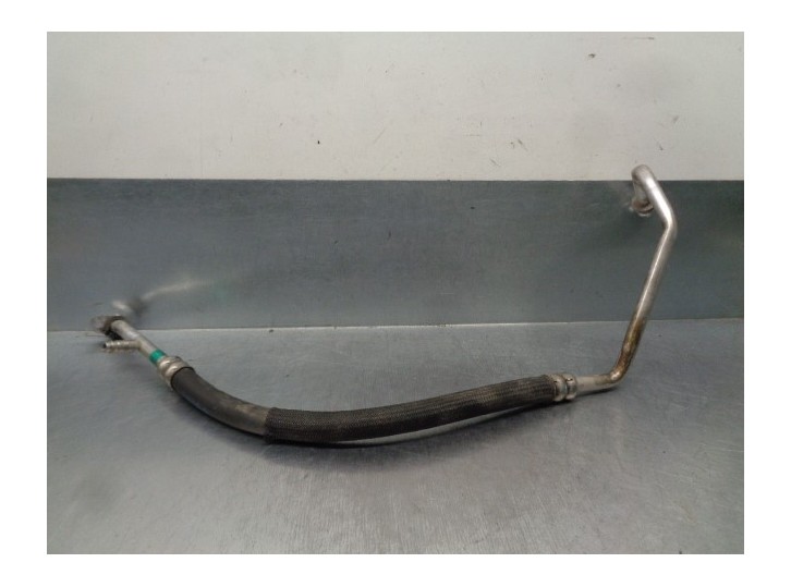 Recambio de tubos aire acondicionado para renault clio iv 0.9 referencia OEM IAM 924540424R  