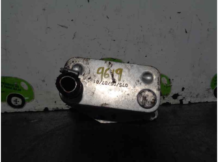 Recambio de enfriador aceite motor para bmw serie 3 berlina (e46) 2.0 16v diesel cat referencia OEM IAM 7787698 47012AL KTM