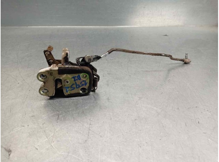 Recambio de cerradura puerta delantera izquierda para ssangyong musso 2.9 d referencia OEM IAM 7120105003  5 PUERTAS