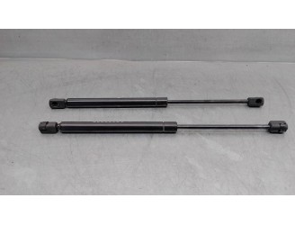 Replacement tailgate/boot lid struts for audi 100 saloon (c4) 2.6 v6 cat (abc) OEM IAM reference 4A9827552 