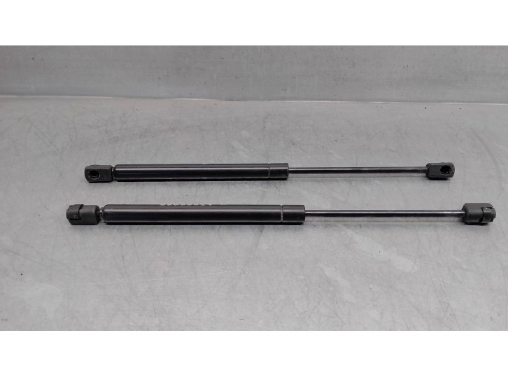 Recambio de amortiguadores maletero / porton para audi 100 berlina (c4) 2.6 v6 cat (abc) referencia OEM IAM 4A9827552 