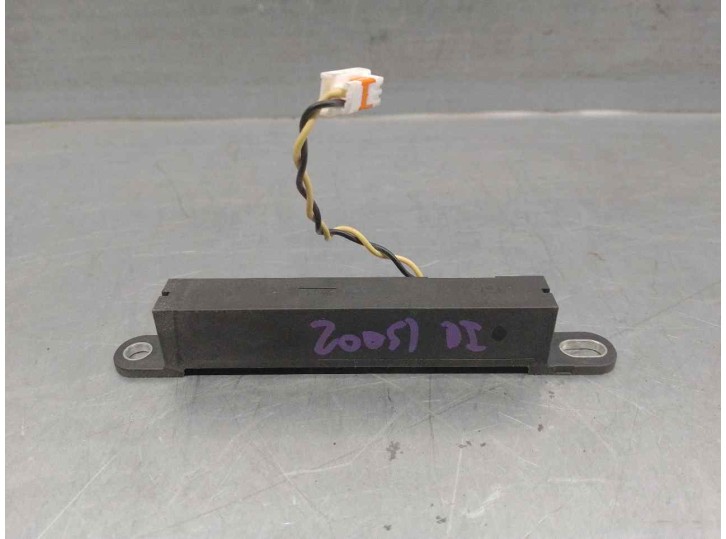 Recambio de antena para mazda cx-7 (er) 2.2 turbodiesel cat referencia OEM IAM EG24676N1A 