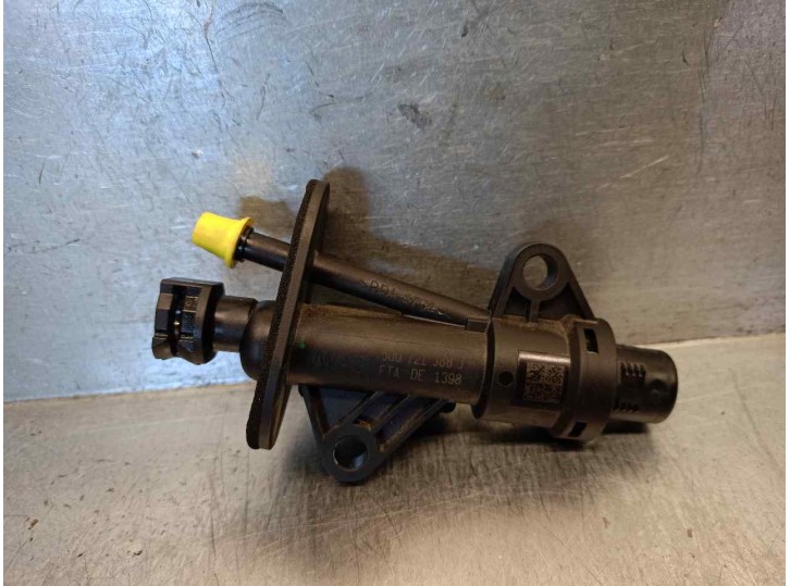 Recambio de bomba embrague para seat leon (5f1) 1.4 16v tsi referencia OEM IAM 5Q0721388J 