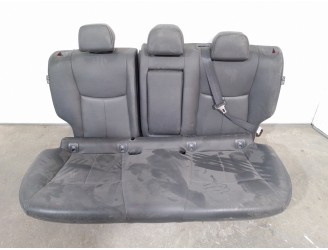 Recambio de asientos traseros para nissan pulsar (c13) 1.5 turbodiesel cat referencia OEM IAM 4851992 CUERO NEGRO 5 PUERTAS